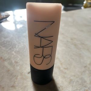 Shade is “Vienna” light 4.5.  1.5oz